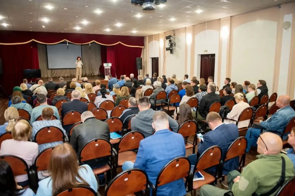 Татьяна Витушева: Приняла участие в «выездной администрации» в Снегирях Татьяна Витушева: Приняла участие в «выездной администрации» в Снегирях