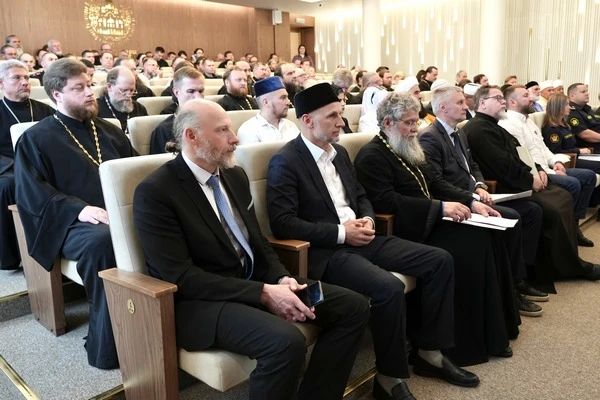 Помощник начальника ГУФСИН России по Московской области по организации работы с верующими принял участие в XI Всероссийской научно-практической конференции «Взаимодействие Русской Православной Церкви и... Помощник начальника ГУФСИН России по Московской области по организации работы с верующими принял участие в XI Всероссийской научно-практической конференции «Взаимодействие Русской Православной Церкви и...