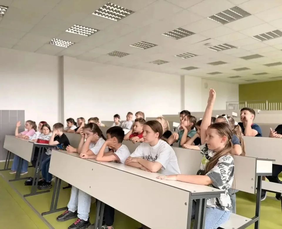 Ветеран СВО провел Урок мужества для люберецких школьников Ветеран СВО провел Урок мужества для люберецких школьников