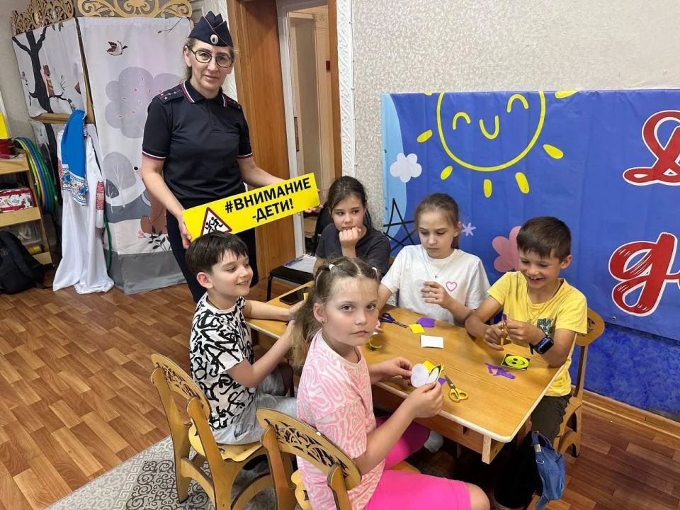 Мастер-класс по изготовлению световозвращателей провели в школьном лагере дневного пребывания Мастер-класс по изготовлению световозвращателей провели в школьном лагере дневного пребывания