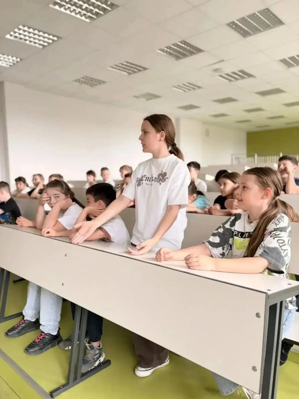 Ветеран СВО провел Урок мужества для люберецких школьников Ветеран СВО провел Урок мужества для люберецких школьников