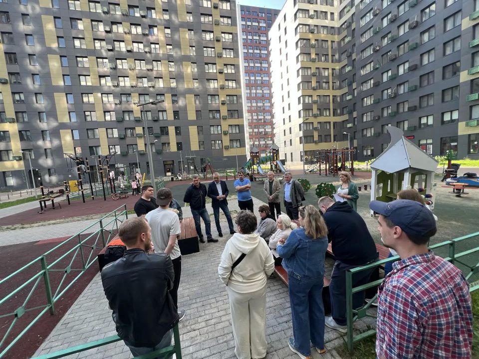 В микрорайоне Бригантина в Долгопрудном началась замена стояков горячего водоснабжения В микрорайоне Бригантина в Долгопрудном началась замена стояков горячего водоснабжения