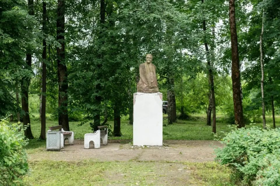 Татьяна Витушева: Третьей точкой рабочего выезд в Снегири стал осмотр сквера недалеко от железнодорожной станции Татьяна Витушева: Третьей точкой рабочего выезд в Снегири стал осмотр сквера недалеко от железнодорожной станции