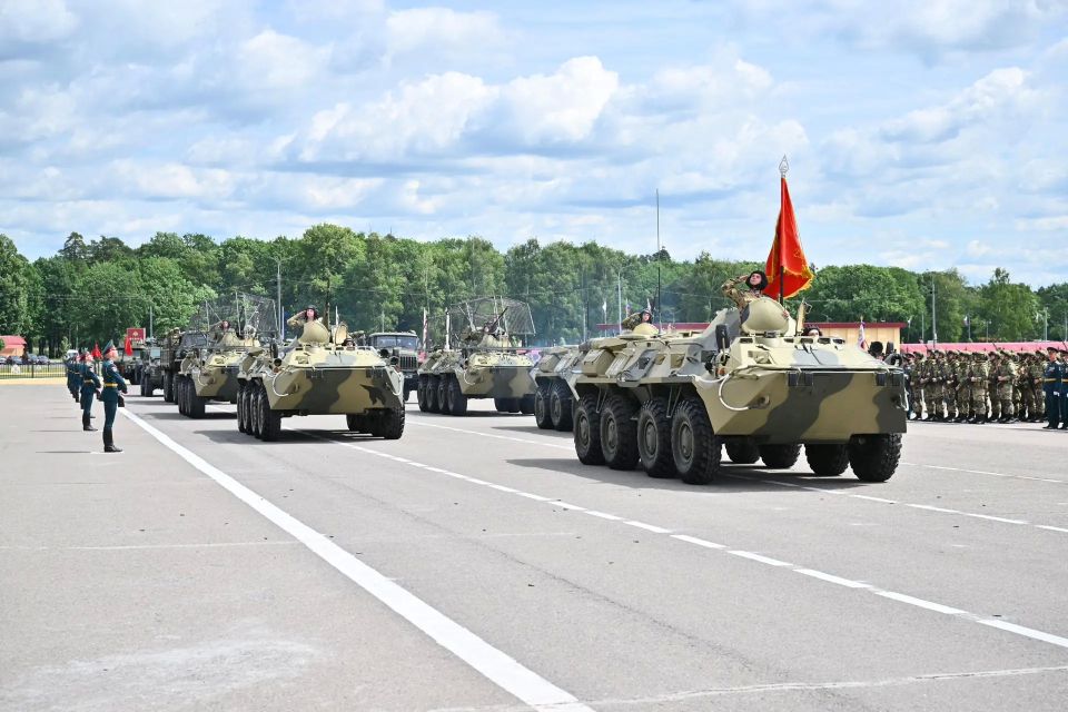 Принял участие в торжественном митинге по случаю 102-летия ОДОН Принял участие в торжественном митинге по случаю 102-летия ОДОН