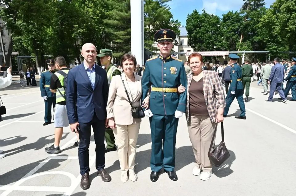 В филиале Военной академии РВСН имени Петра Великого состоялся 60-й выпуск офицеров и 11-й выпуск прапорщиков В филиале Военной академии РВСН имени Петра Великого состоялся 60-й выпуск офицеров и 11-й выпуск прапорщиков