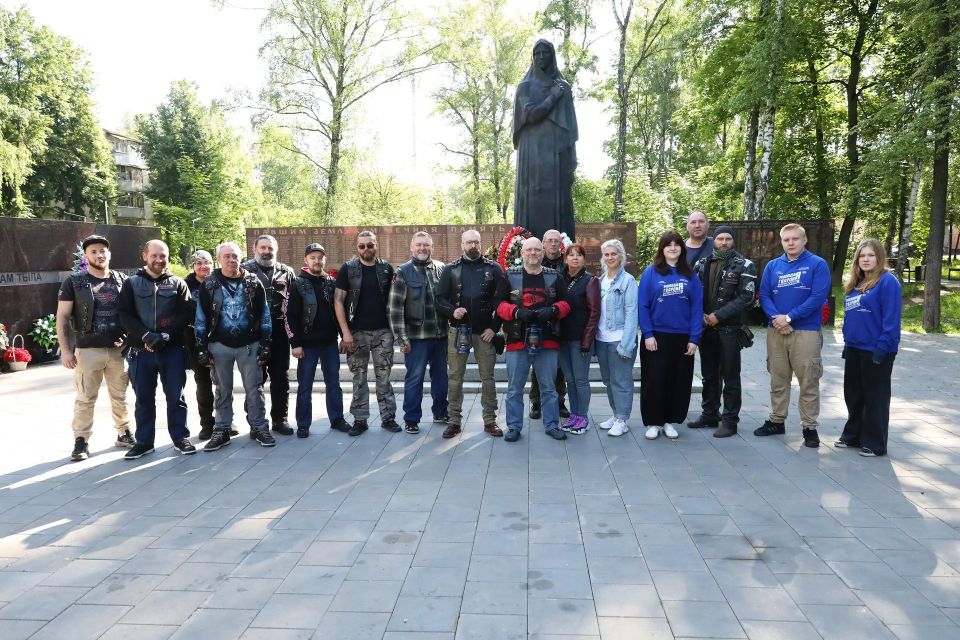 В добрый путь! «Ночные волки» привезут в Долгопрудный частицу самого первого Вечного огня В добрый путь! «Ночные волки» привезут в Долгопрудный частицу самого первого Вечного огня