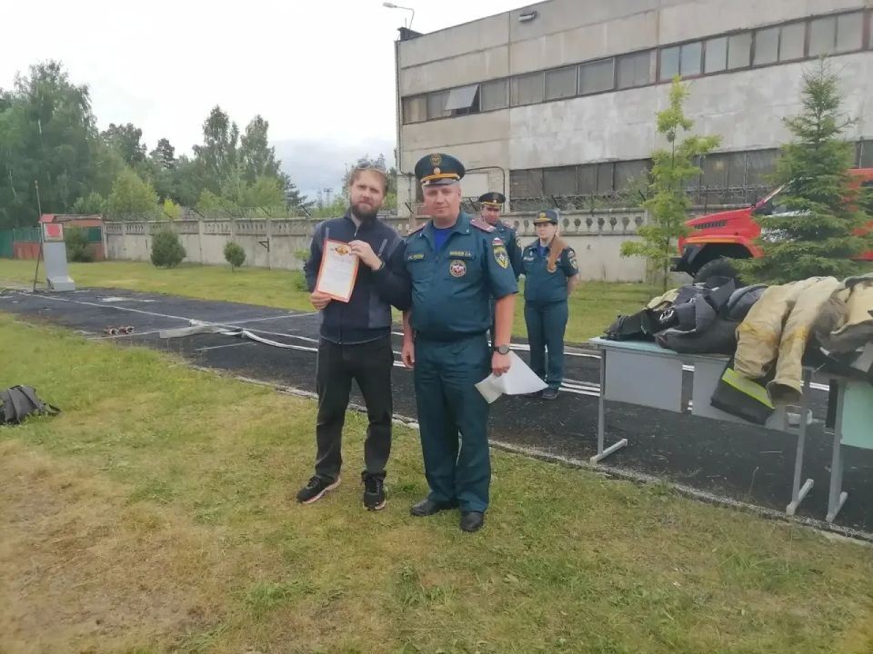 Практика мастерства. На базе Специальной пожарно-спасательной части №121 Специального управления ФПС №88 МЧС России состоялись соревнования среди добровольных пожарных дружин Практика мастерства. На базе Специальной пожарно-спасательной части №121 Специального управления ФПС №88 МЧС России состоялись соревнования среди добровольных пожарных дружин