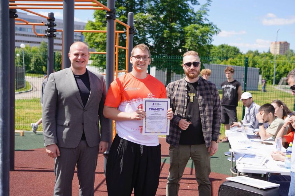 В Подольске прошёл Чемпионат Московской области по воздушно-силовой атлетике и спортивной йоге В Подольске прошёл Чемпионат Московской области по воздушно-силовой атлетике и спортивной йоге