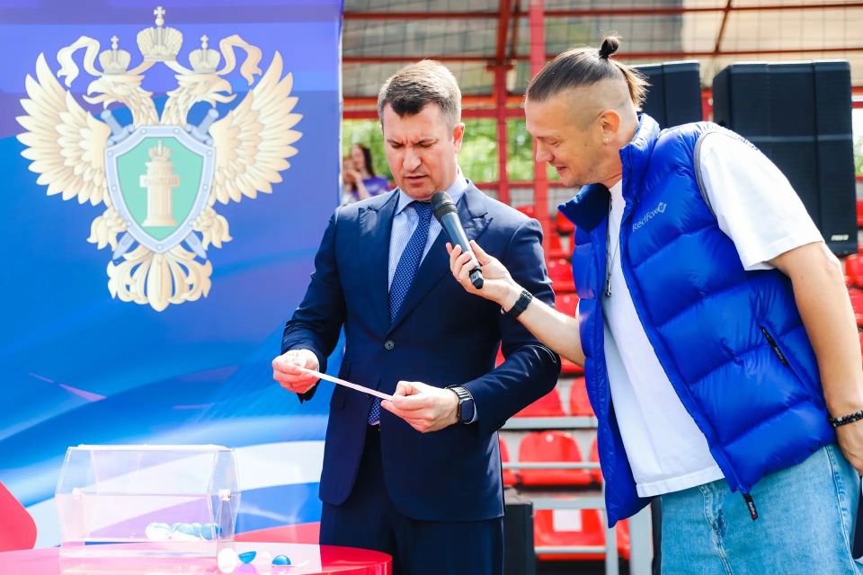В Химках прошел традиционный футбольный турнир прокуратуры В Химках прошел традиционный футбольный турнир прокуратуры