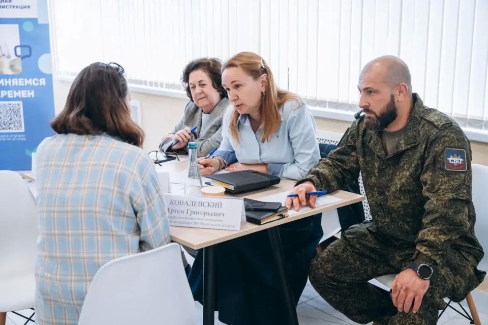 Глава городского округа Щёлково Андрей Булгаков вместе с Главой городского округа Лосино-Петровский Сергеем Джеглавом провели выездную администрацию на предприятии «Российская биологическая промышленная компания» Глава городского округа Щёлково Андрей Булгаков вместе с Главой городского округа Лосино-Петровский Сергеем Джеглавом провели выездную администрацию на предприятии «Российская биологическая промышленная компания»