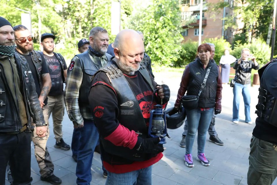 В добрый путь! «Ночные волки» привезут в Долгопрудный частицу самого первого Вечного огня В добрый путь! «Ночные волки» привезут в Долгопрудный частицу самого первого Вечного огня