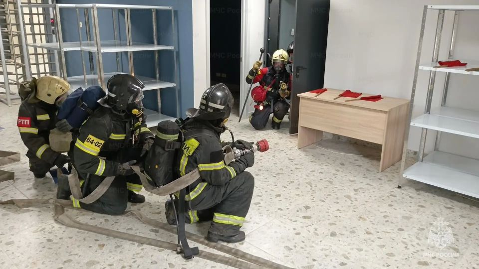 В Воскресенске отработали оперативность реагирования на ЧС В Воскресенске отработали оперативность реагирования на ЧС