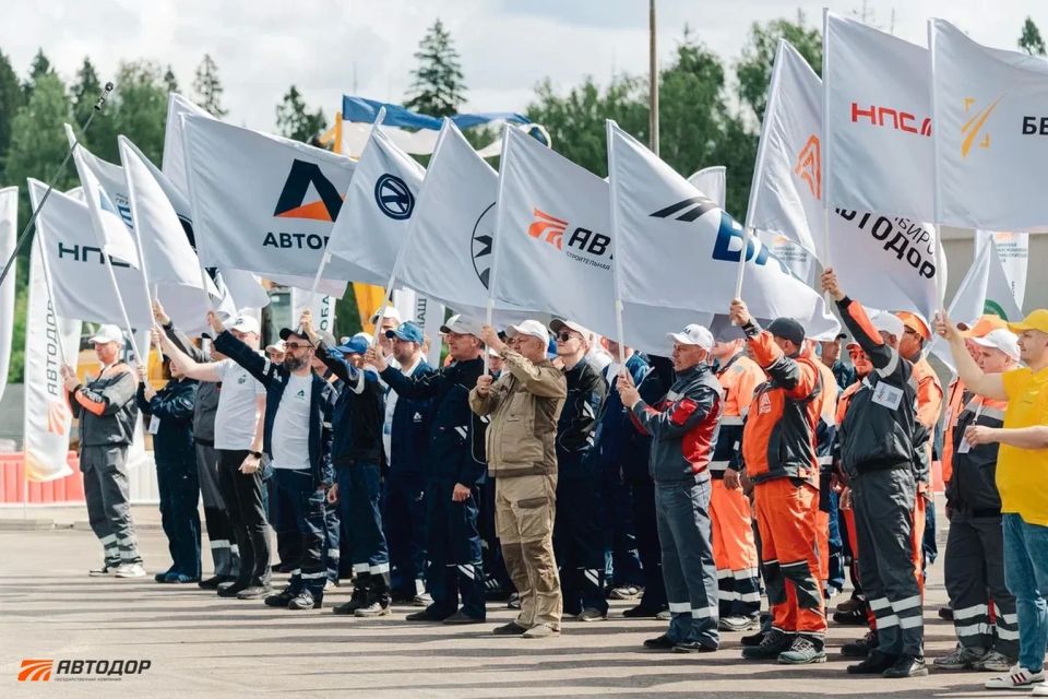В Подмосковье определили лучших механизаторов дорожно-строительной отрасли