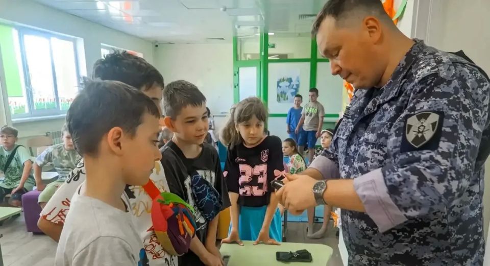#КаникулыСРосгвардией. Акция «Каникулы с Росгвардией» продолжается в Подмосковье #КаникулыСРосгвардией. Акция «Каникулы с Росгвардией» продолжается в Подмосковье