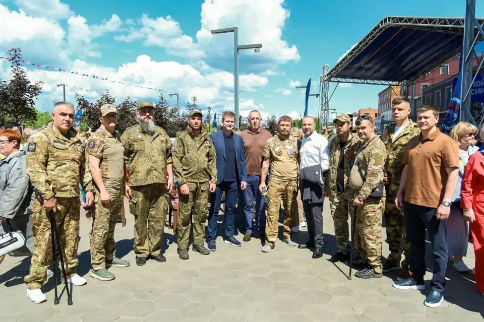 Руслан Заголовацкий: Сегодня выступил с отчётом по реализации Народной программы Единой России перед жителями и гостями ОреховоЗуевского округа Руслан Заголовацкий: Сегодня выступил с отчётом по реализации Народной программы Единой России перед жителями и гостями ОреховоЗуевского округа