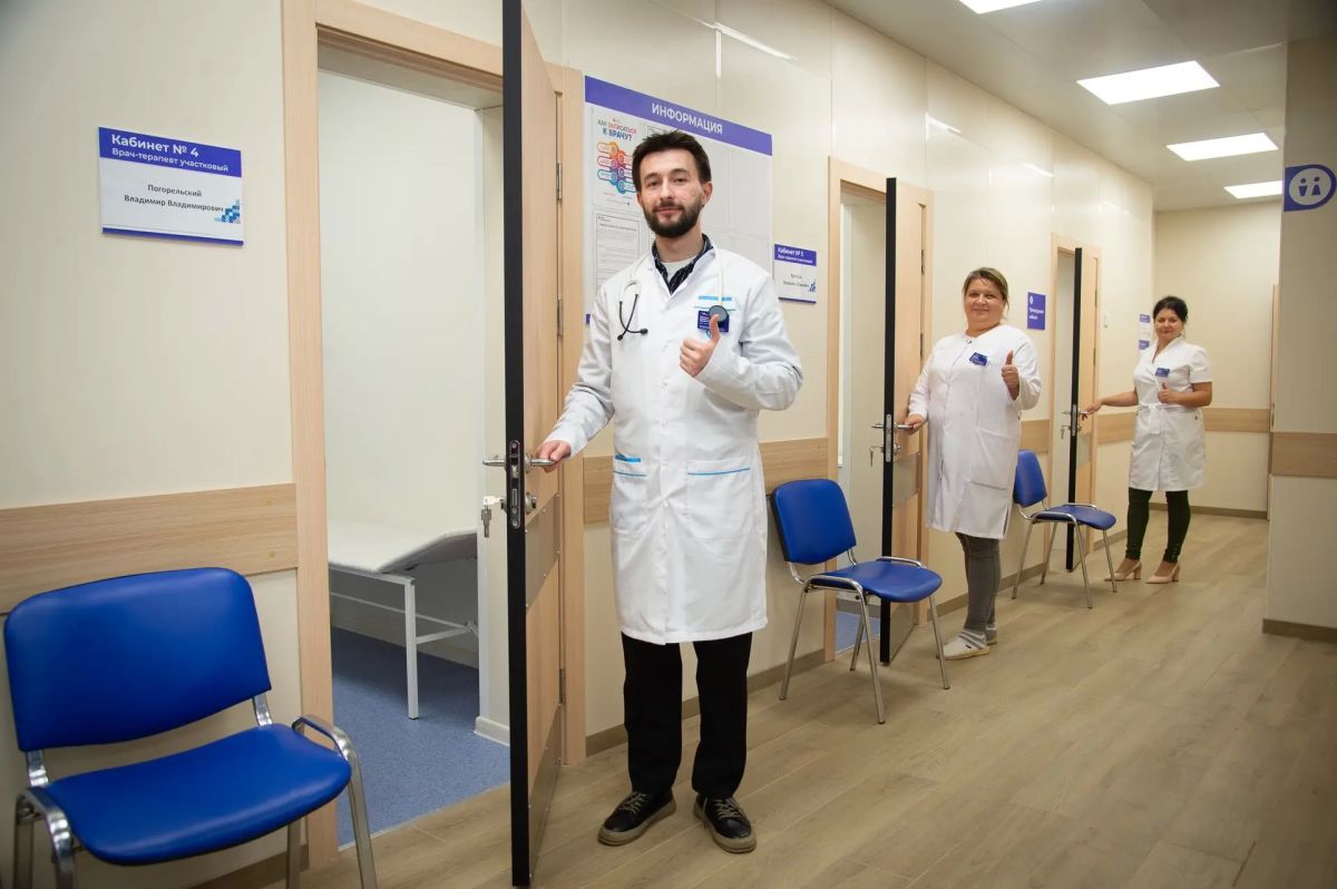 Уважаемые врачи, медицинские сестры, фельдшеры, санитары, фармацевты, лаборанты, весь медицинский персонал! Уважаемые врачи, медицинские сестры, фельдшеры, санитары, фармацевты, лаборанты, весь медицинский персонал!