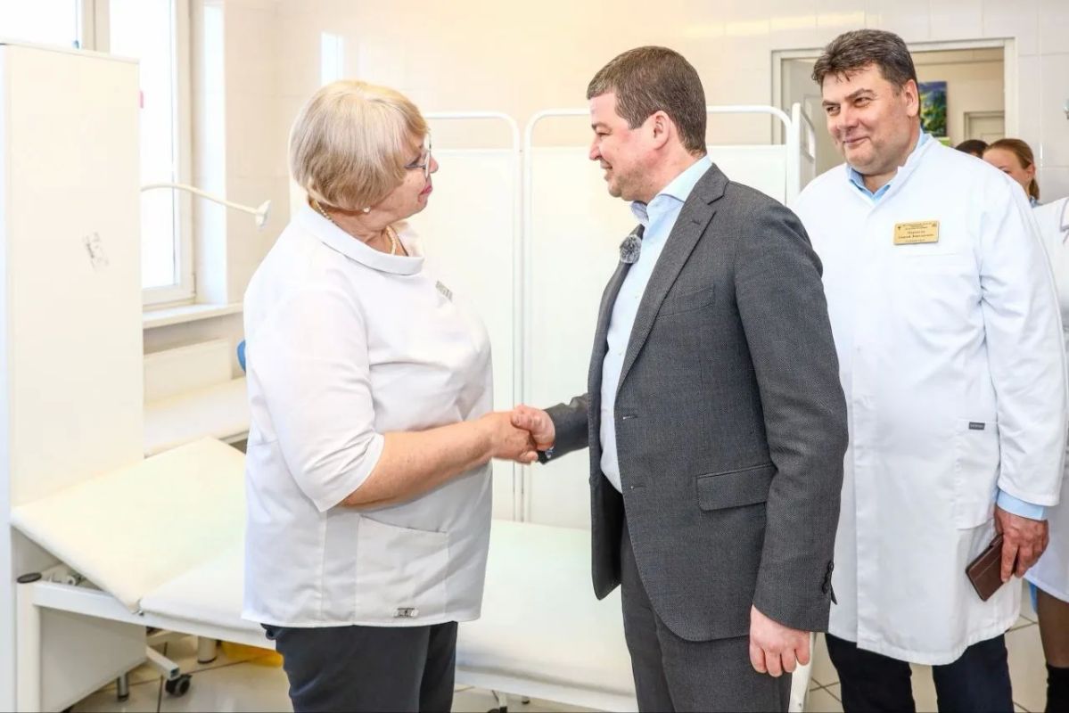 С Днем медицинского работника! Спасибо за спасенные жизни и верность призванию! С Днем медицинского работника! Спасибо за спасенные жизни и верность призванию!