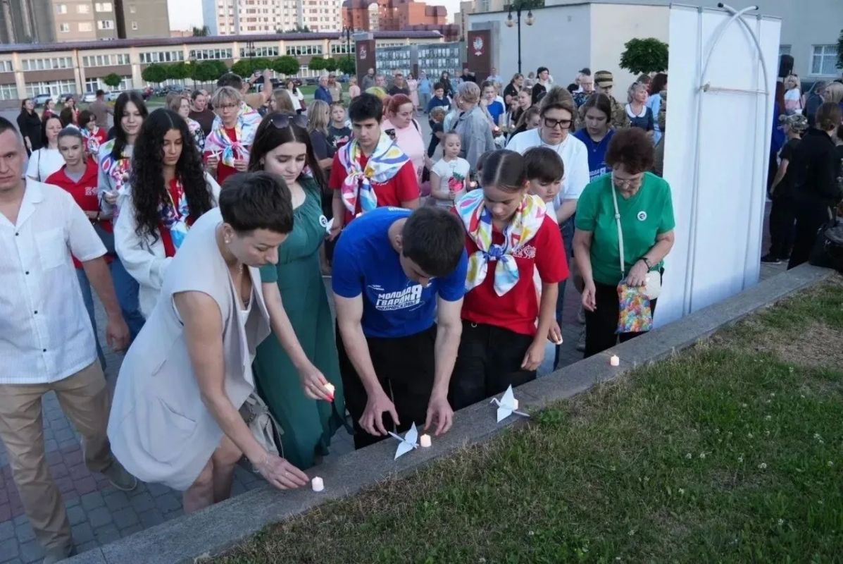 В канун Дня памяти и скорби в Серпухове зажглись «Огненные картины войны», а в Протвино прошла акция «Свеча памяти» В канун Дня памяти и скорби в Серпухове зажглись «Огненные картины войны», а в Протвино прошла акция «Свеча памяти»