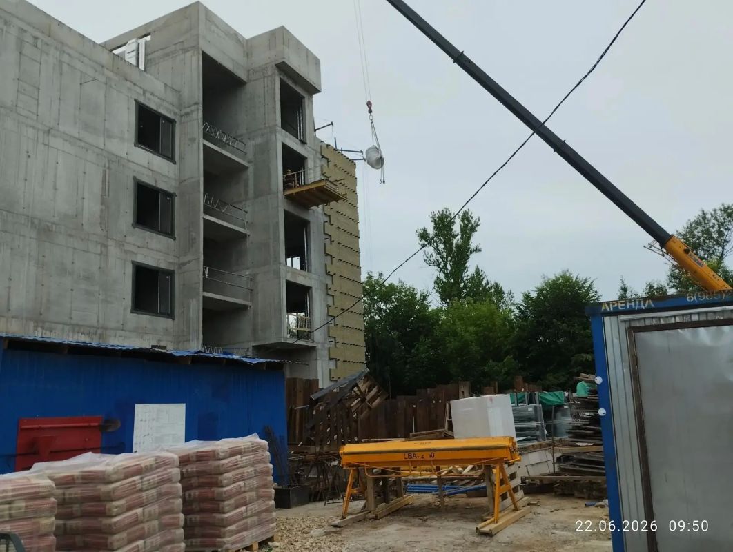 В Голицыно приступили к устройству фасадов в будущей поликлинике В Голицыно приступили к устройству фасадов в будущей поликлинике