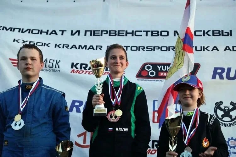 Масштабный кросс собрал гонщиков и зрителей в Мытищах Масштабный кросс собрал гонщиков и зрителей в Мытищах