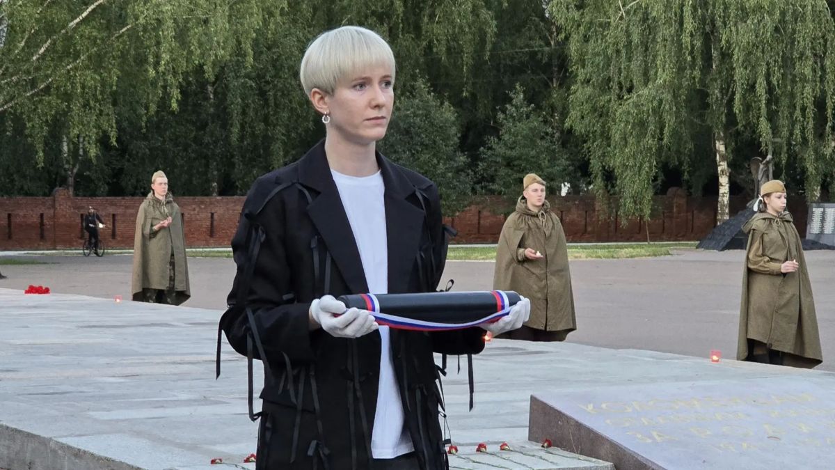 Международная акция «Свеча памяти» прошла в Мемориальном парке Коломны накануне Дня памяти и скорби Международная акция «Свеча памяти» прошла в Мемориальном парке Коломны накануне Дня памяти и скорби
