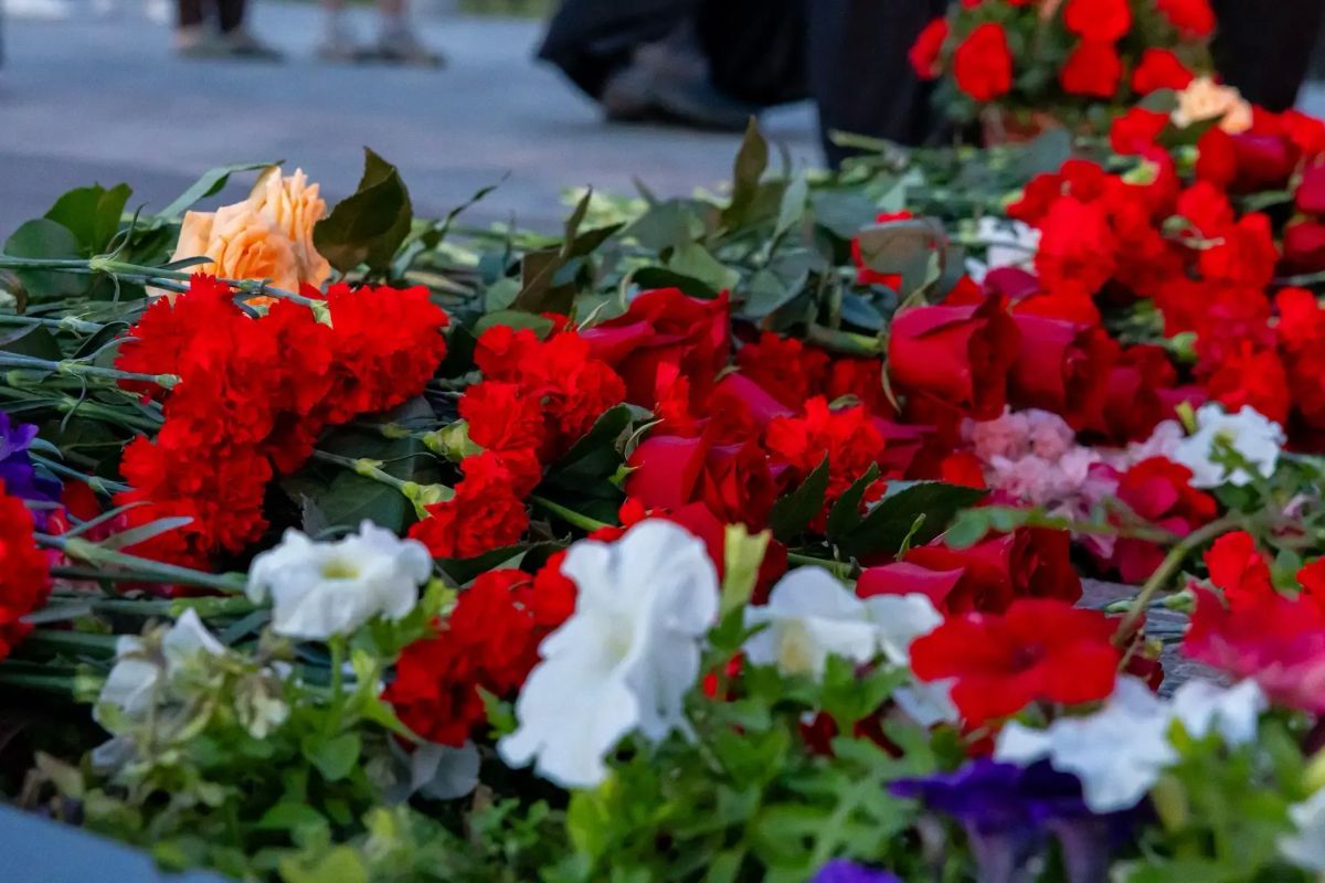 По всему округу при поддержке Единой России прошла акция «Свеча памяти» По всему округу при поддержке Единой России прошла акция «Свеча памяти»