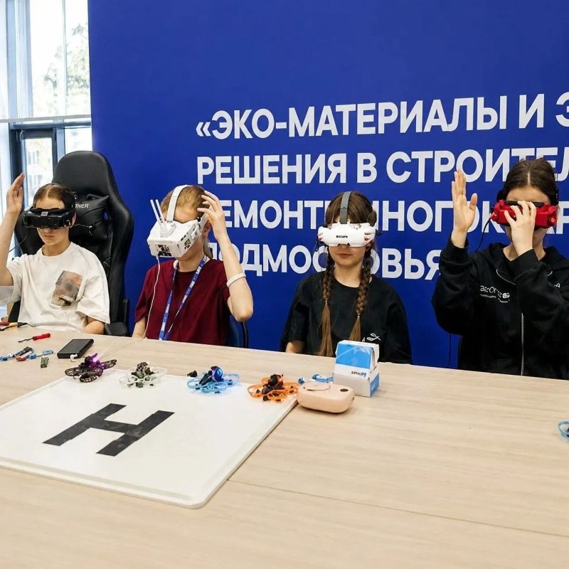 Учащиеся Дашковской школы отлично выступили на Первенстве Московской области по гонкам дронов Учащиеся Дашковской школы отлично выступили на Первенстве Московской области по гонкам дронов