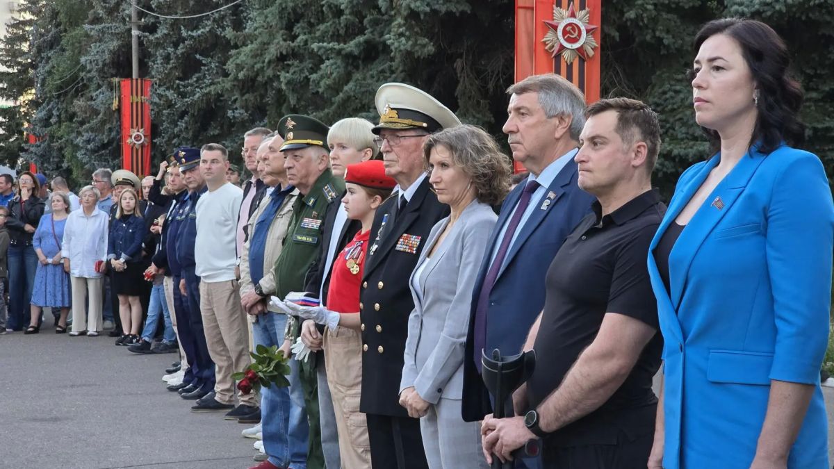 Международная акция «Свеча памяти» прошла в Мемориальном парке Коломны накануне Дня памяти и скорби Международная акция «Свеча памяти» прошла в Мемориальном парке Коломны накануне Дня памяти и скорби