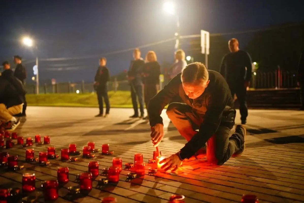 Молодежная акция «Свеча памяти» прошла у мемориала Славы «Вечный огонь» в ночь на 22 июня Молодежная акция «Свеча памяти» прошла у мемориала Славы «Вечный огонь» в ночь на 22 июня