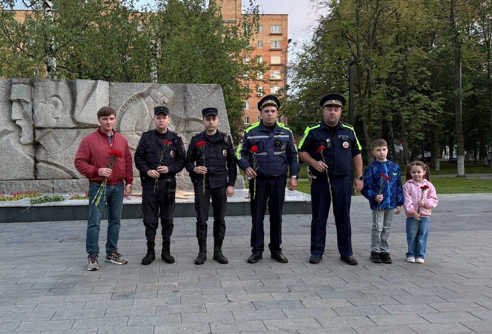 В Ступине полицейские провели патриотическую акцию «Завтра была война»