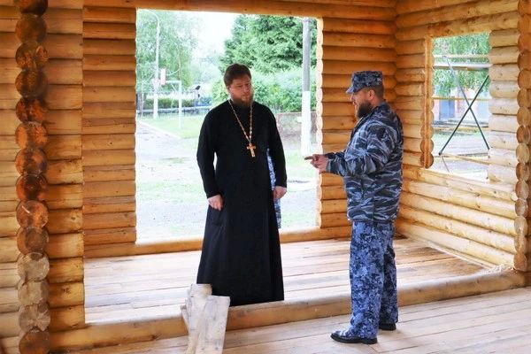 КП-3 ГУФСИН России по Московской области (г. Электросталь) с рабочим визитом посетил помощник начальника регионального ГУФСИН по работе с верующими, священник Михаил Куземка
