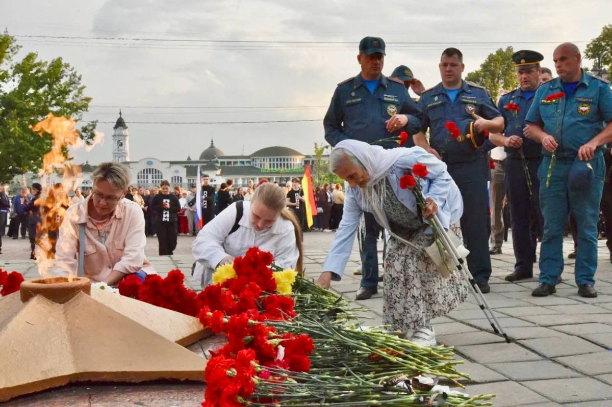 В Ногинске на площади Победы состоялось традиционное памятное мероприятие, посвящённое Дню памяти и скорби В Ногинске на площади Победы состоялось традиционное памятное мероприятие, посвящённое Дню памяти и скорби
