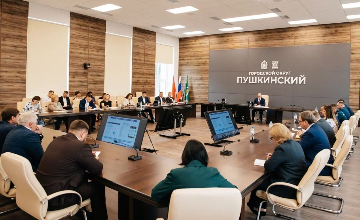 Сегодня под председательством губернатора Московской области Андрея Воробьёва состоялось очередное совещание Сегодня под председательством губернатора Московской области Андрея Воробьёва состоялось очередное совещание
