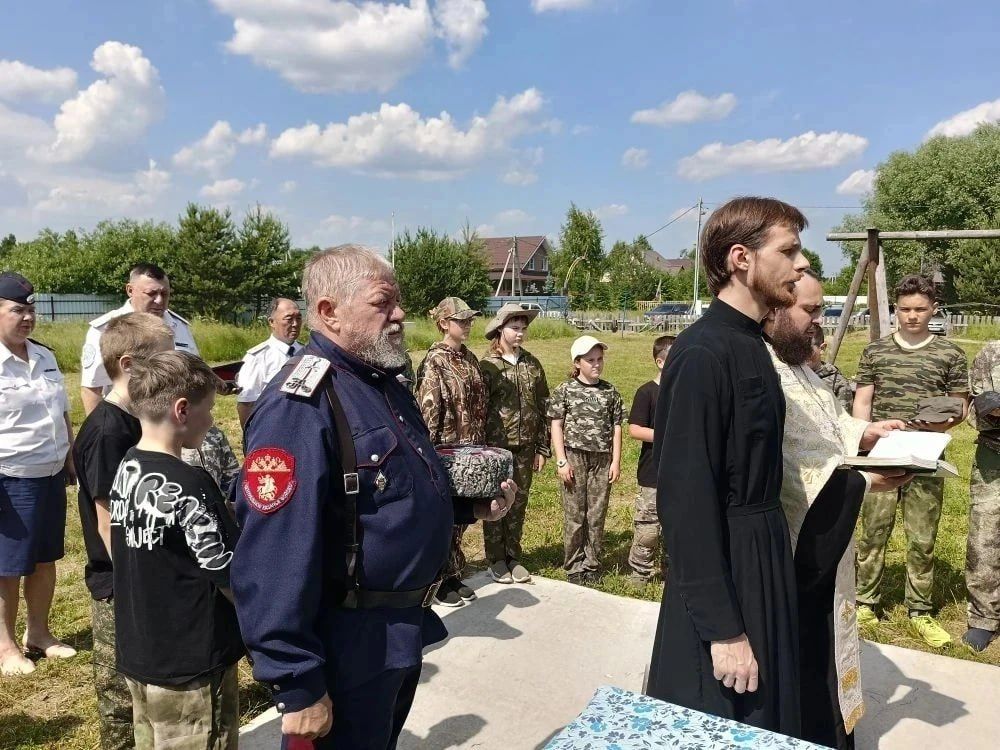В Богородском округе завершился шестой поток военно-полевых сборов «Казачьи Послушания» В Богородском округе завершился шестой поток военно-полевых сборов «Казачьи Послушания»