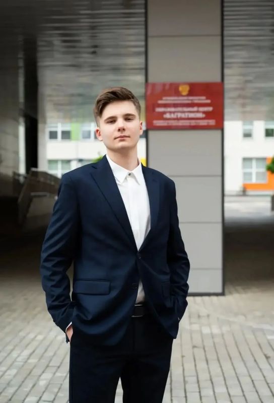 Андрей Иванов: Ещё пять выпускников Одинцовского округа получили максимальные 100 баллов на ЕГЭ! Андрей Иванов: Ещё пять выпускников Одинцовского округа получили максимальные 100 баллов на ЕГЭ!
