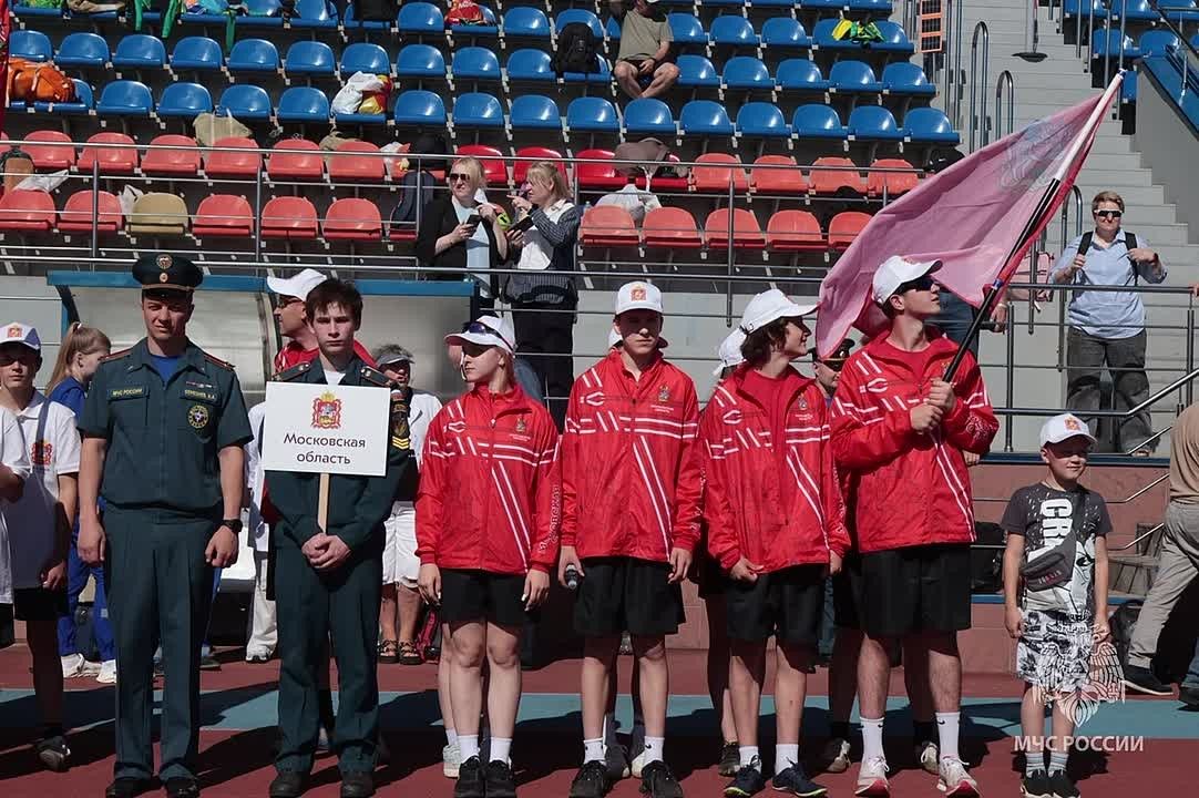 Подмосковные школьники покоряют «Школу безопасности» в Смоленске!
