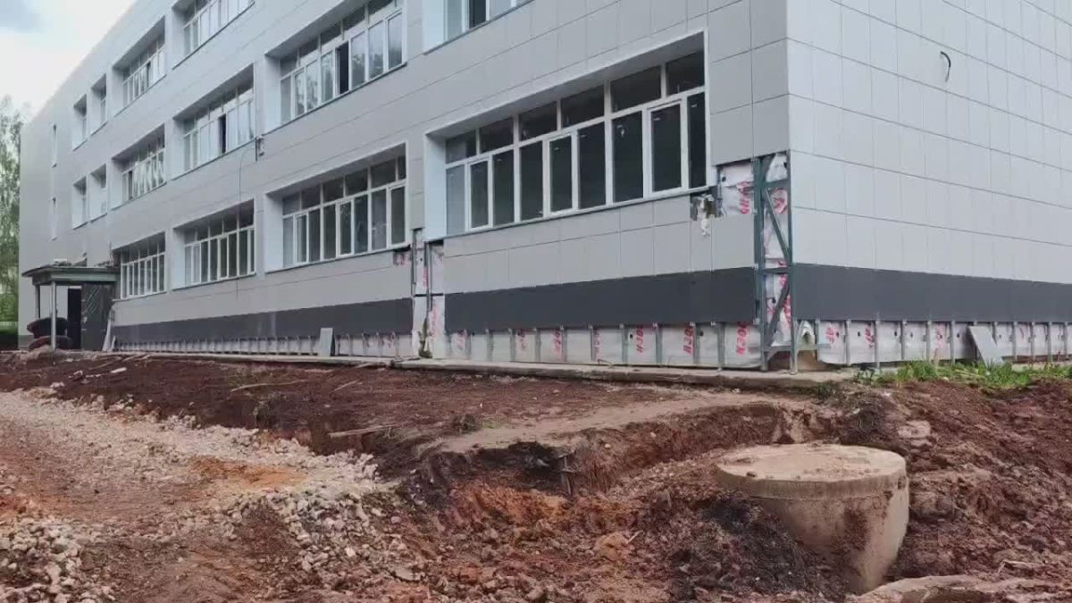 Наро-Фоминский водоканал прокладывает новую систему водоотведения вблизи школы №5