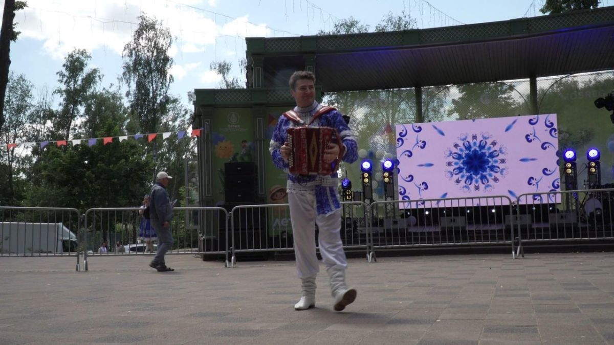 В Раменском городском парке прошёл фестиваль «Раменье: от парка до мануфактуры» В Раменском городском парке прошёл фестиваль «Раменье: от парка до мануфактуры»