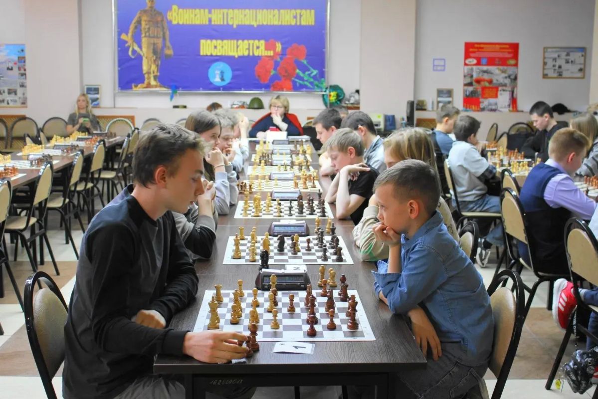 Коломенская школьная лига готовится к новому спортивному сезону – он обещает быть особенно ярким и интересным! Коломенская школьная лига готовится к новому спортивному сезону – он обещает быть особенно ярким и интересным!