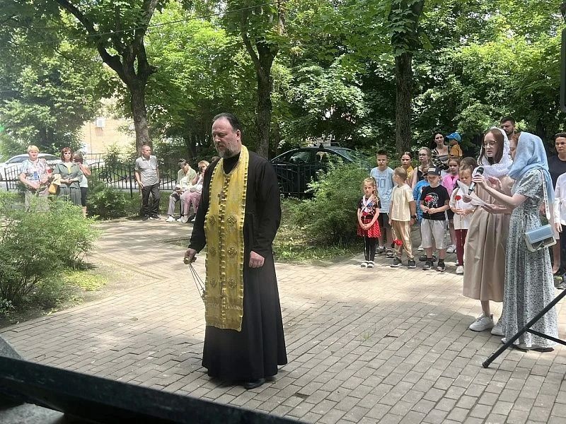 22 июня у памятника погибшим воинам в Великой Отечественной войне в посёлке городского типа Хорлово прошло памятное мероприятие «Без срока давности» 22 июня у памятника погибшим воинам в Великой Отечественной войне в посёлке городского типа Хорлово прошло памятное мероприятие «Без срока давности»