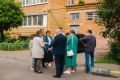 Уполномоченный главы округа Нина Ушакова совместно с депутатом Совета депутатов Любовью Дмитриевой, директором МБУ «ГХ «Пушкинское» Юрием Ковалевым и представителями управляющей компании МБУ «ЖЭУ «Пушкино» приехали с...