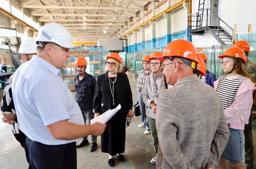 Экскурсия на стекольный завод для ветеранов СВО - как это было? Экскурсия на стекольный завод для ветеранов СВО - как это было?