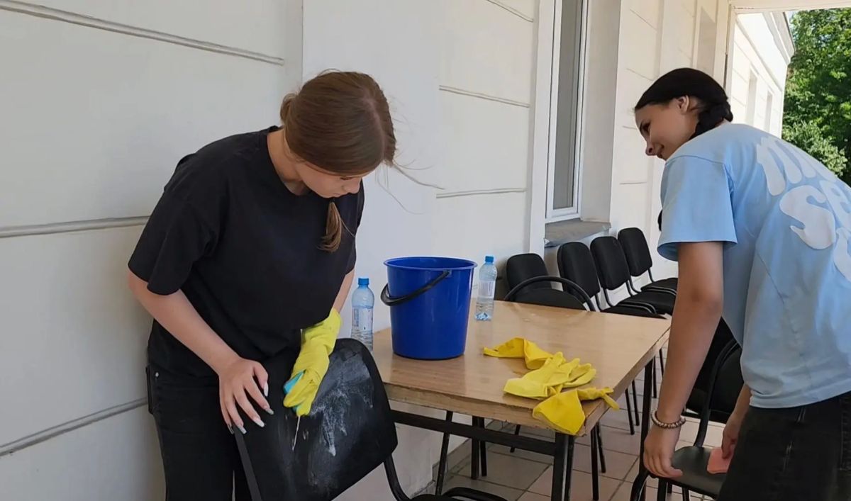 Вперёд, отряд: подростки Долгопрудного зарабатывают с пользой для себя и города Вперёд, отряд: подростки Долгопрудного зарабатывают с пользой для себя и города