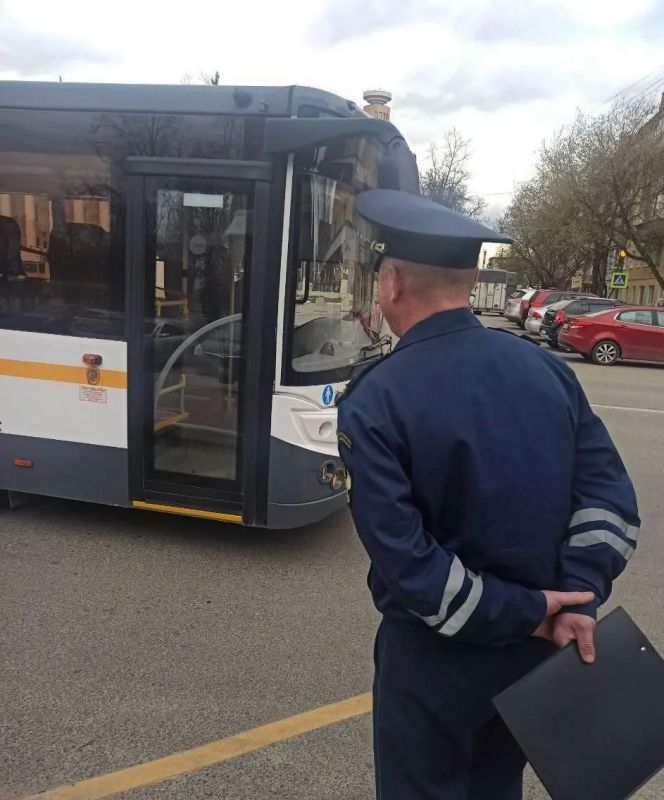 С начала года в автобусах Мострансавто сотрудниками Административно-пассажирской инспекции было выявлено более 16,2 тыс С начала года в автобусах Мострансавто сотрудниками Административно-пассажирской инспекции было выявлено более 16,2 тыс
