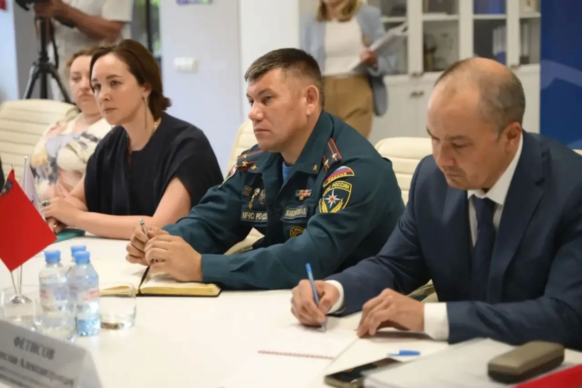 Единая Россия поддержала жителей, выступивших против строительства торгового объекта на ул. Дружбы Единая Россия поддержала жителей, выступивших против строительства торгового объекта на ул. Дружбы