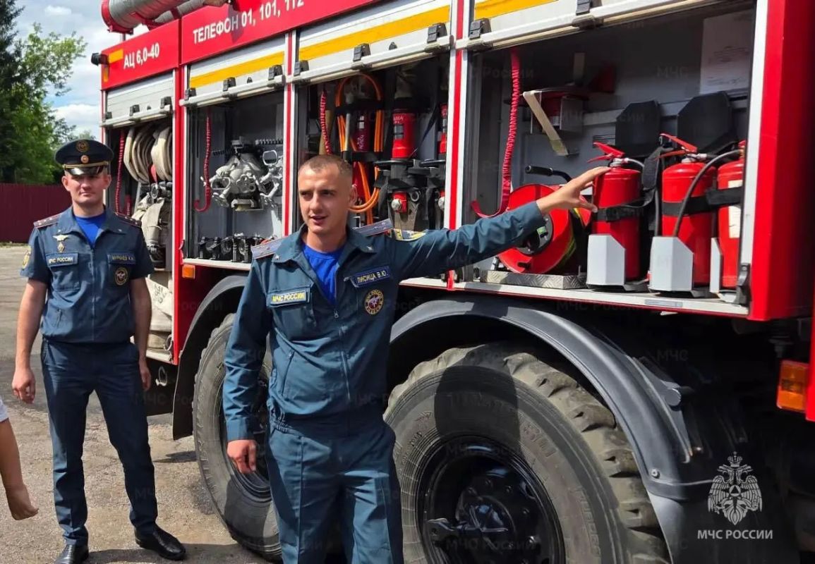 В Пушкино прошла увлекательная экскурсия в 40 пожарно-спасательную часть