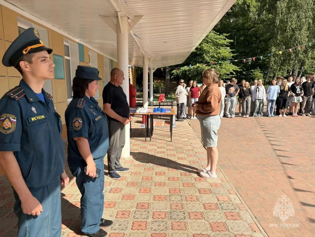 «День пожарной безопасности» прошел в лагере «Осетр» «День пожарной безопасности» прошел в лагере «Осетр»