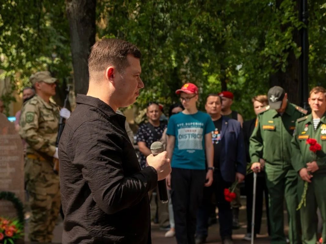 Сегодня, в День ветеранов боевых действий, в Электростали почтили память защитников Отечества Сегодня, в День ветеранов боевых действий, в Электростали почтили память защитников Отечества