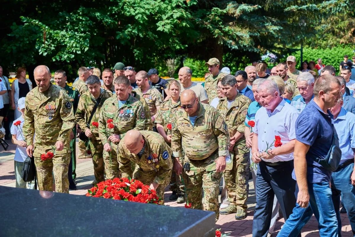 Михаил Собакин: Сегодня, 1 июля, мы отмечаем День ветеранов боевых действий Михаил Собакин: Сегодня, 1 июля, мы отмечаем День ветеранов боевых действий