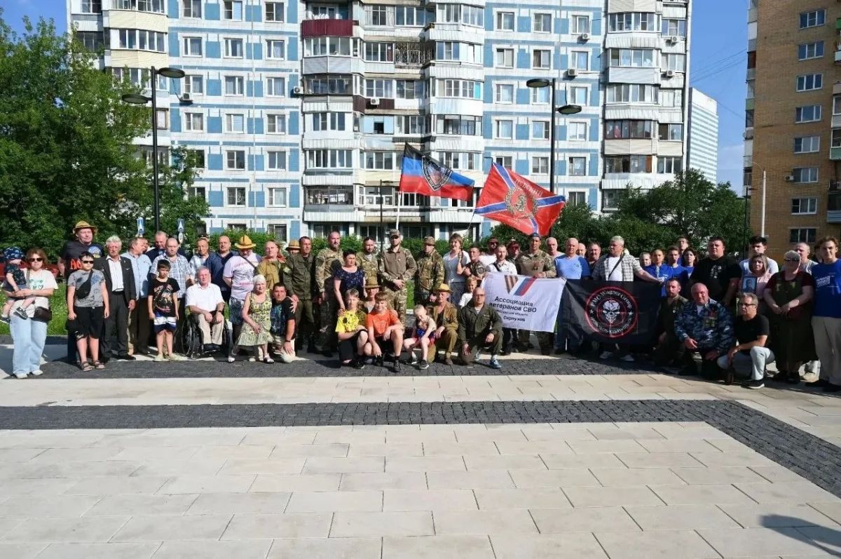 В День ветеранов боевых действий почтили память тех, кто ценой своей жизни сохранил нам мирное небо В День ветеранов боевых действий почтили память тех, кто ценой своей жизни сохранил нам мирное небо